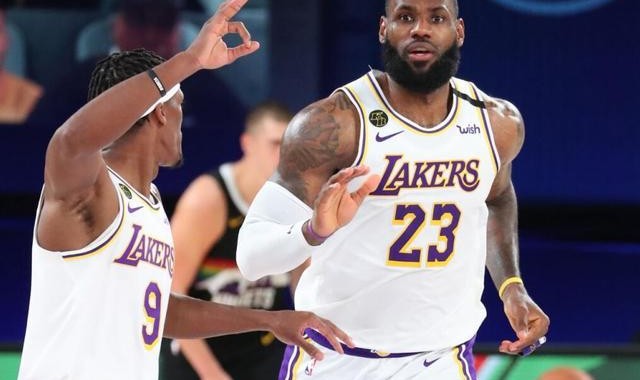 球友官网- 詹姆斯达成4万分里程碑，湖人加时险胜勇士  